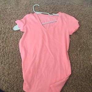 GAP pink shirt